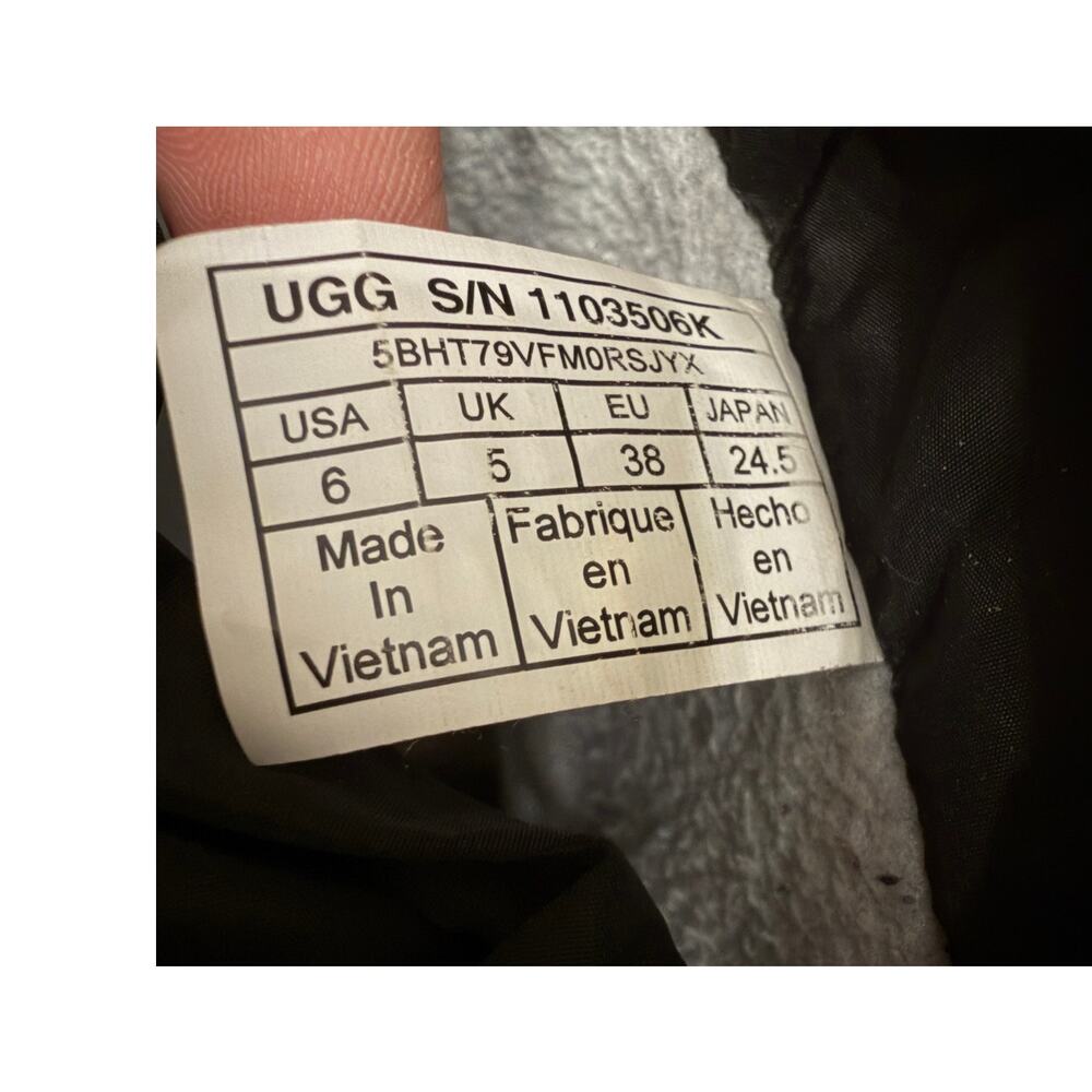 UGG Kirby Waterproof W 7.5 / Kids 6 Chestnut Suede Insulated Snow Winter Boots - Picture 5 of 9